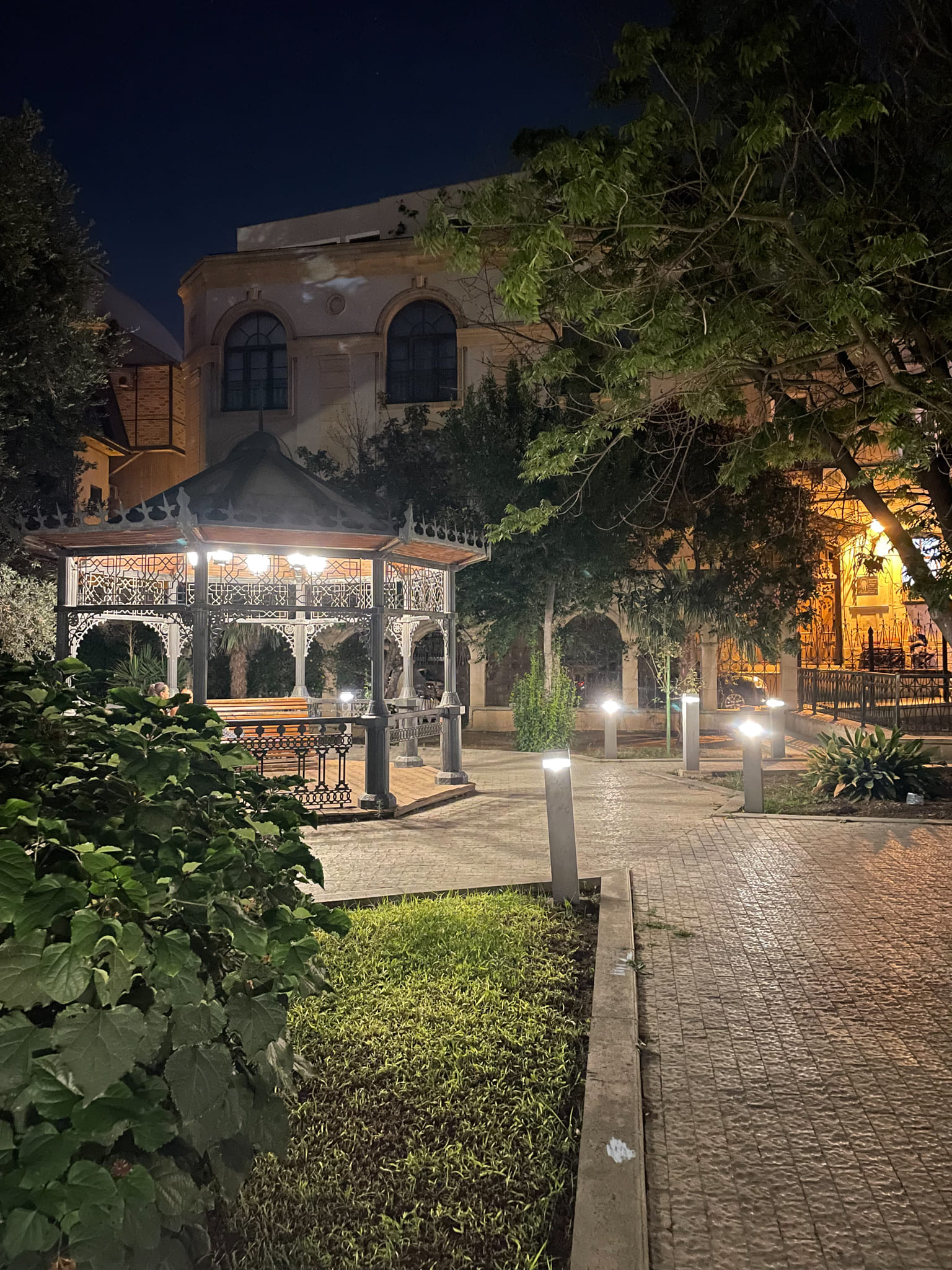 Azerbaigian - Tutto ciò che c'è da sapere raccontato da chi c'è stato - Intervista a Cecilia Busti e Lorenzo Apostolico