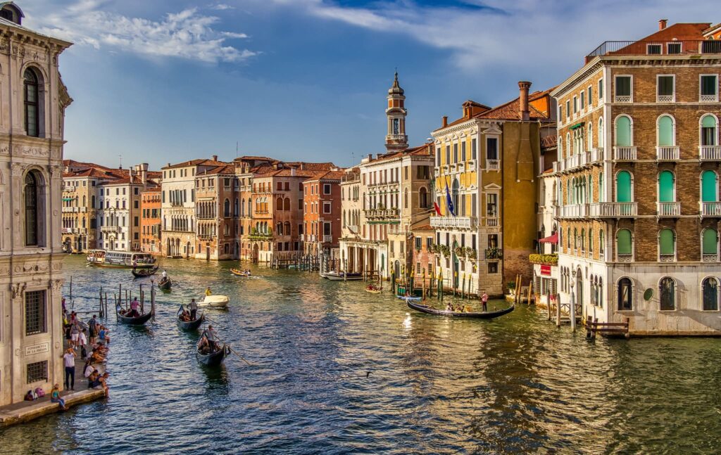 Quanto mi costa questo Canal Grande? Il contributo di accesso sbarca a Venezia