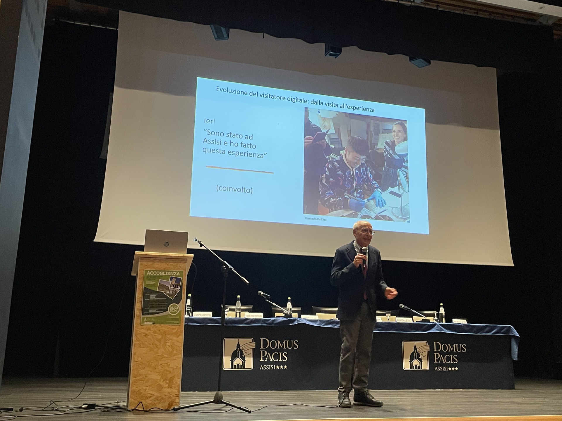 Giancarlo Dall'Ara durante il suo intervento